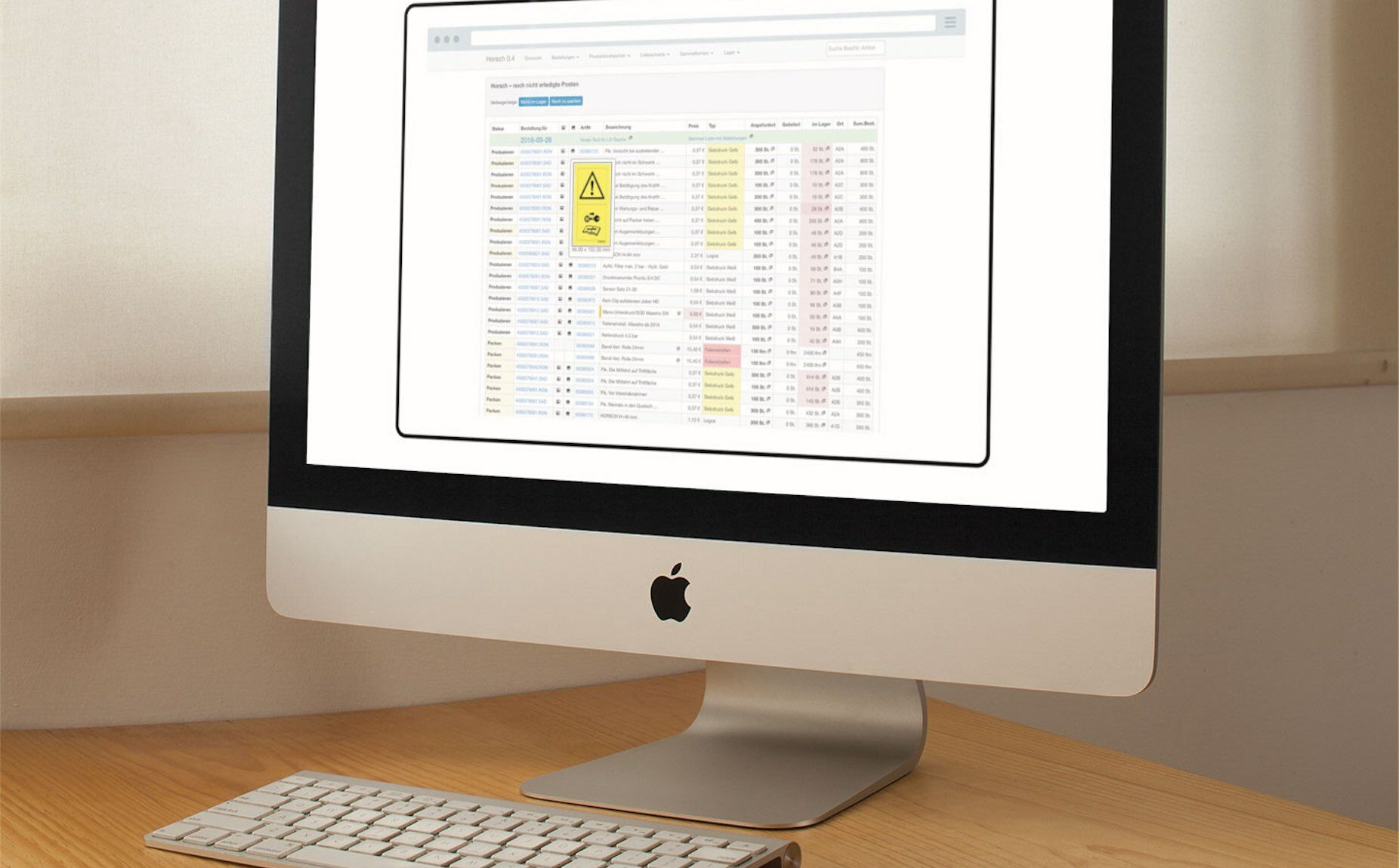 iMac mit einem Screenshot der Lagertool Software